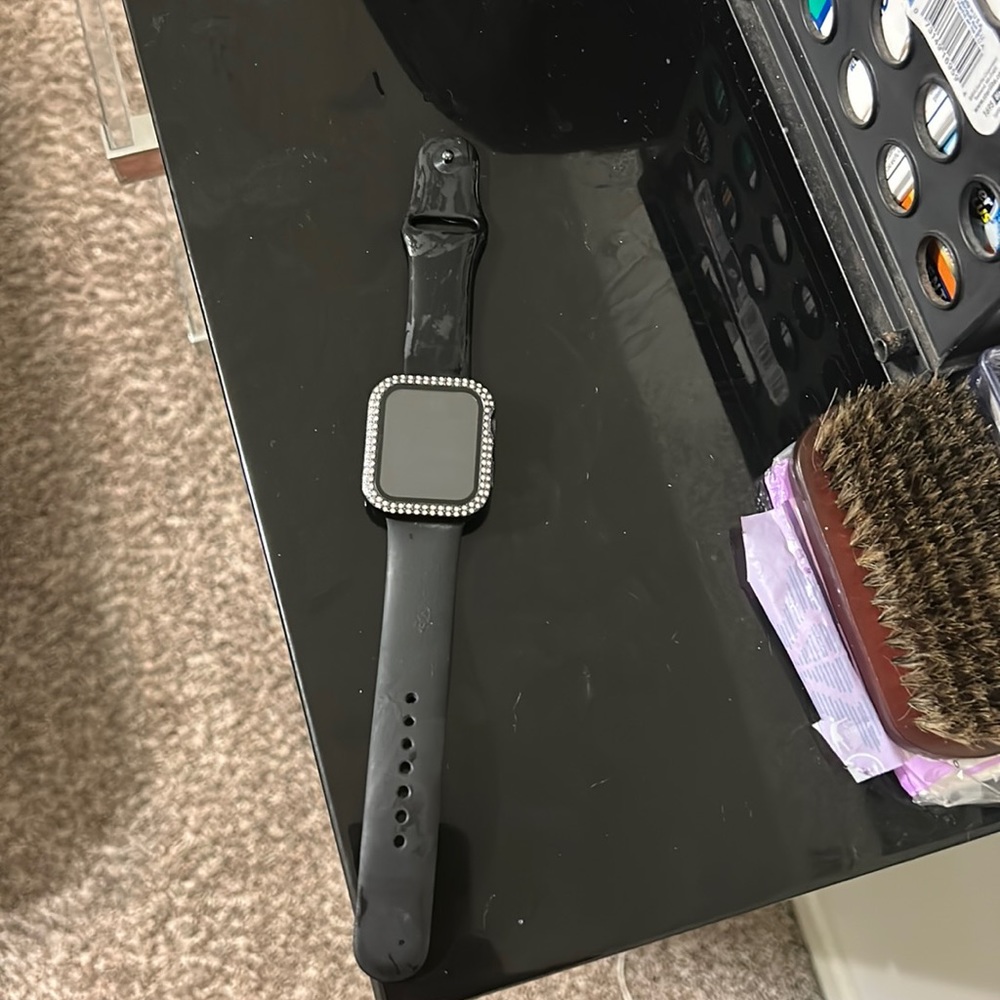 2022 Apple Watch SE (42mm, Space Gray)